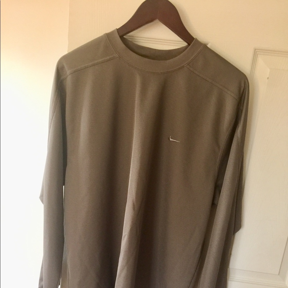 Breathable Long Sleeve Crew Neck Shirt Men’s Large